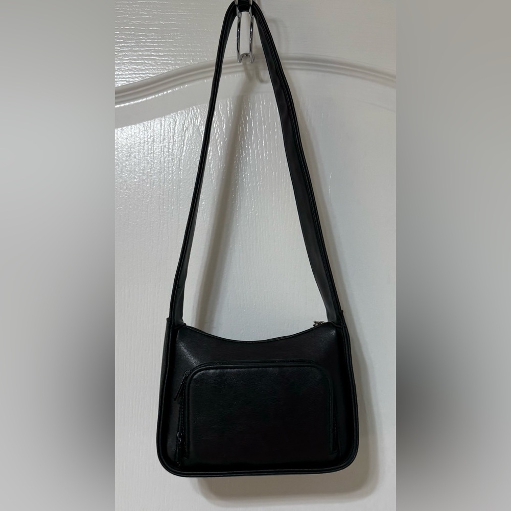 Fratelli Rossetti Black Messenger Bag with Minimalist Design Vinyl Pursue - Picture 5 of 7